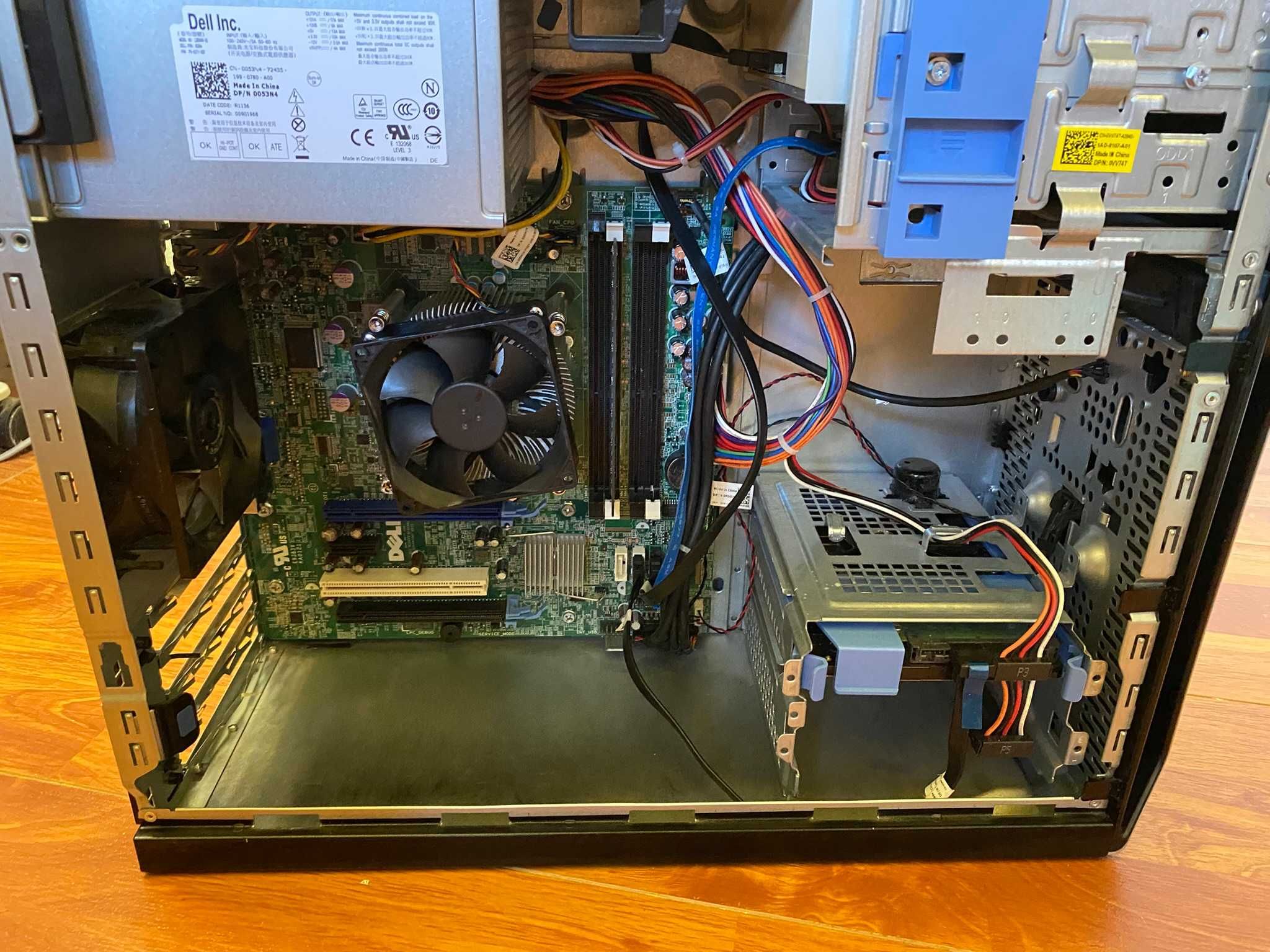 Calculator Dell - Intel Xeon - 8GB RAM - 1 TB - Windows 11