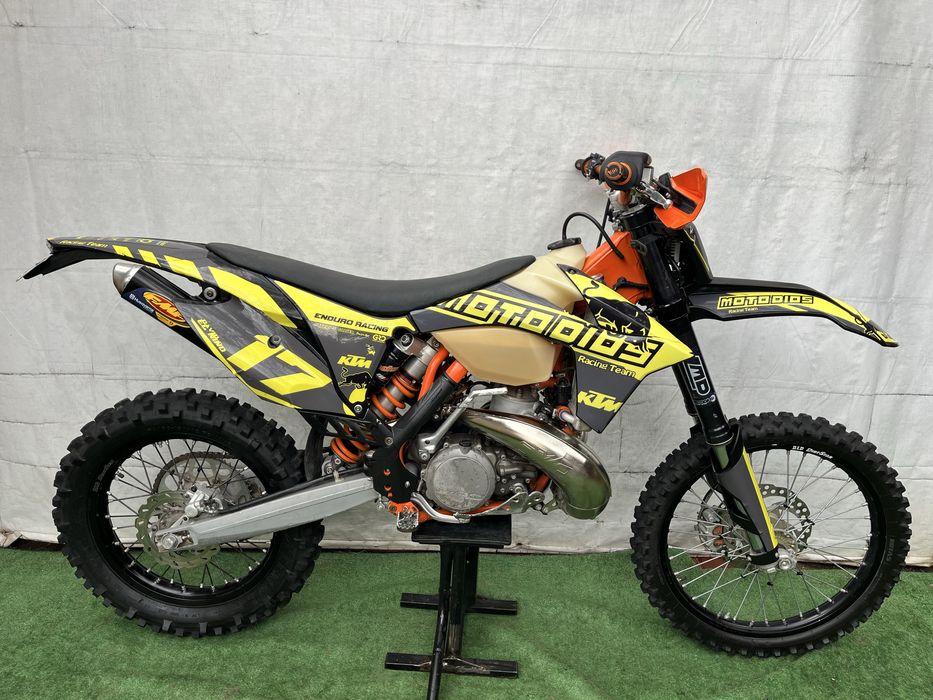 KTM 250 EXC six days. Vanzari si in rate ! Enduro