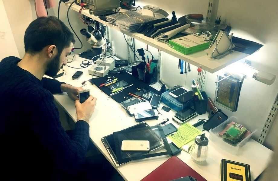 Telefon remont | Телефон ремонт | iPhone Замена батареи | USTA-3