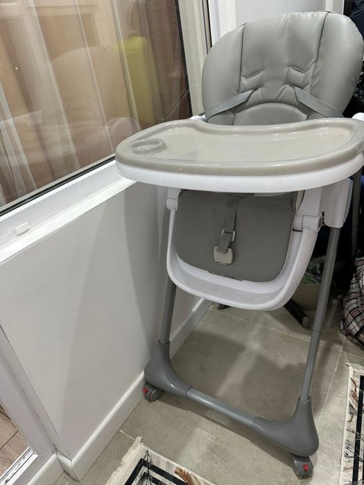 Детский стульчик для кормления