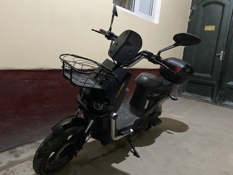 Tank model zaryad 60 km rangi qora fara led manzil fargona oltiariq