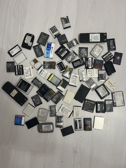 LOT Telefoane defecte, pentru piese (Samsung, LG, Nokia, HTC, APPLE)