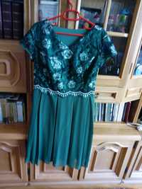 Vand rochie eleganta,de culoare verde,marimea 42