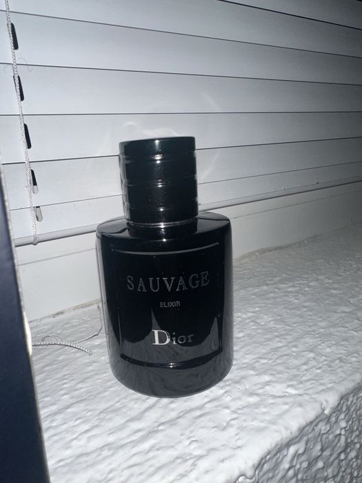 Продавам парфюм DIOR SAUVAGE