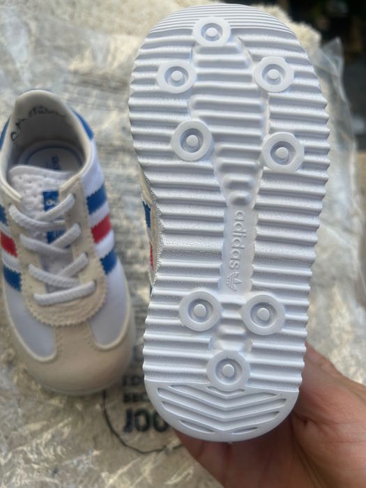 Нови детски маратонки Adidas - номер 22