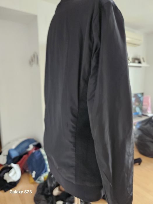 Geaca Man .Zara marimea M .70 lei