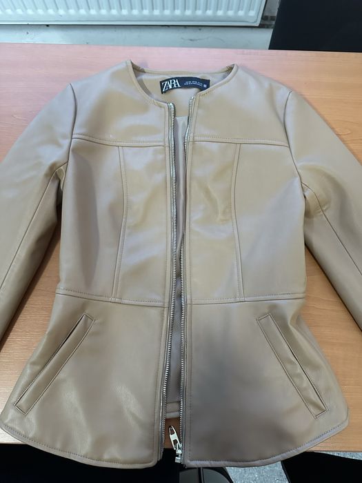 Geaca imitatie piele Zara marimea xs