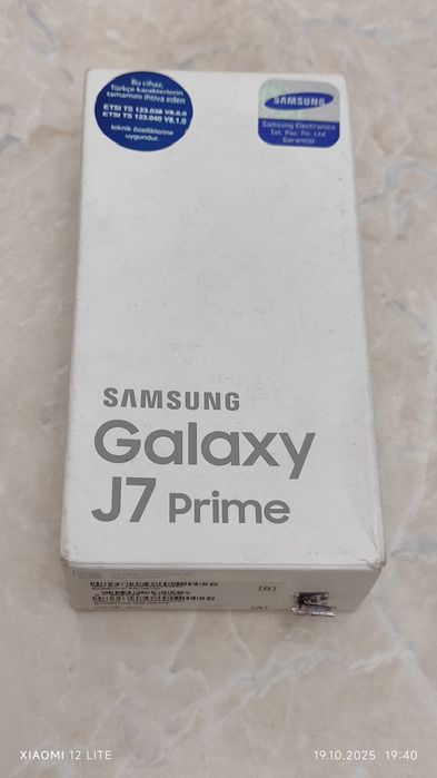 Samsung Galaxy J 7 prime