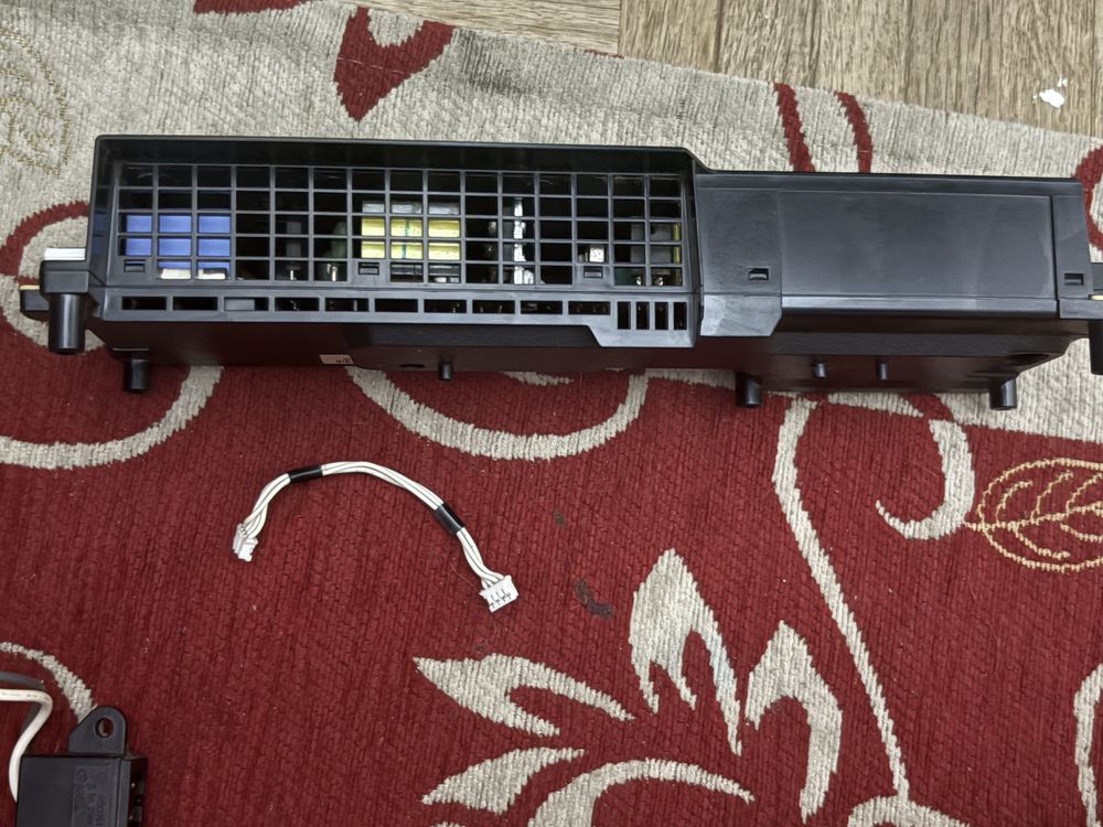 Sursa Alimentare Playstation 3 + Ce Se Vede In Poza