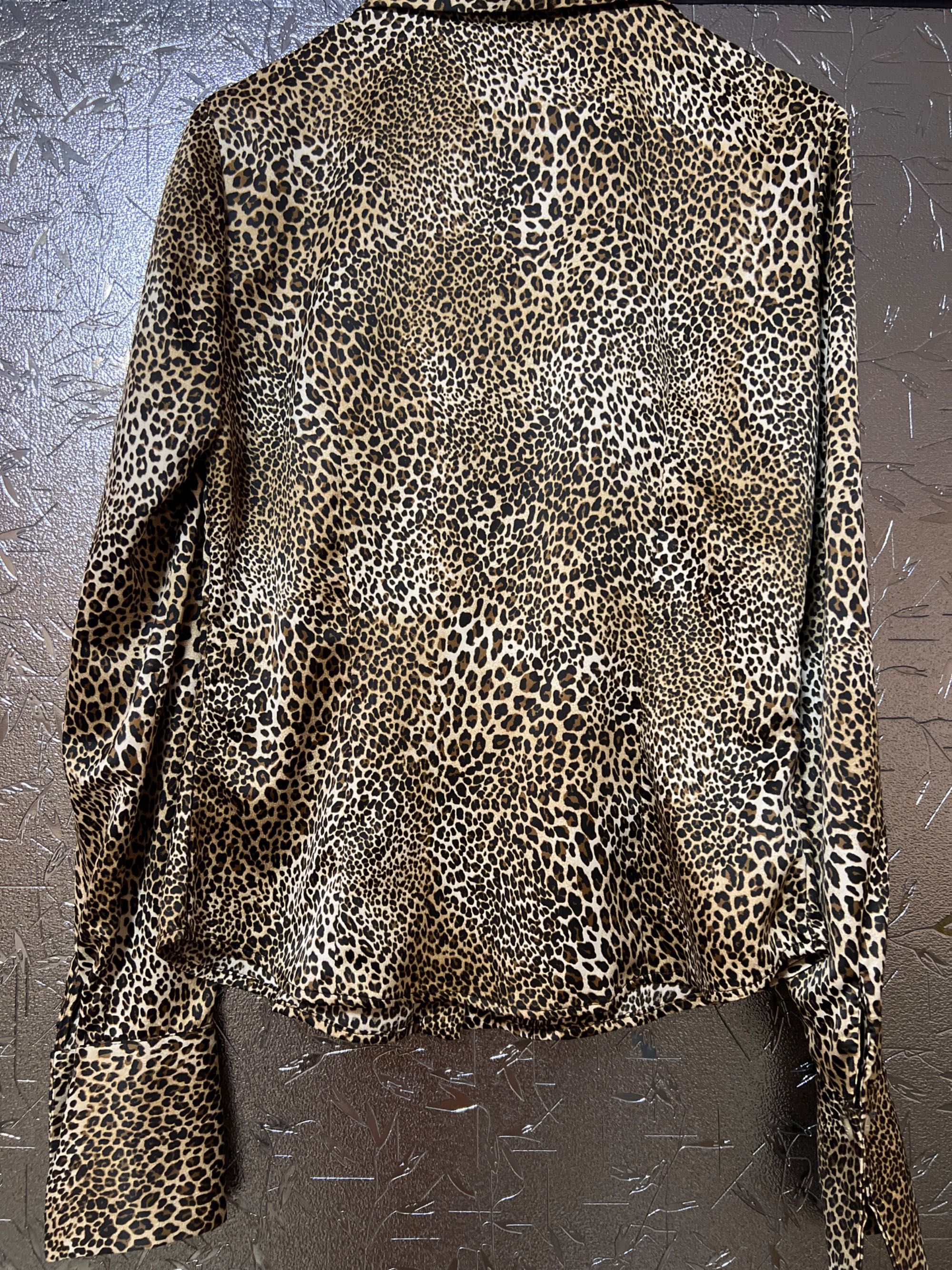 Camasa    leopard