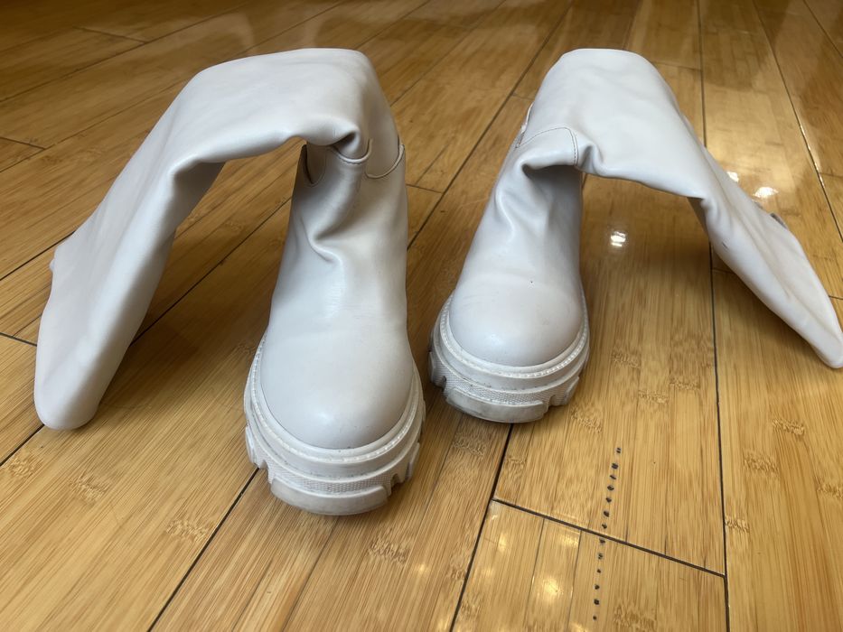 Сапоги кожаные, размер 38,цвет бежевый турция оригинал