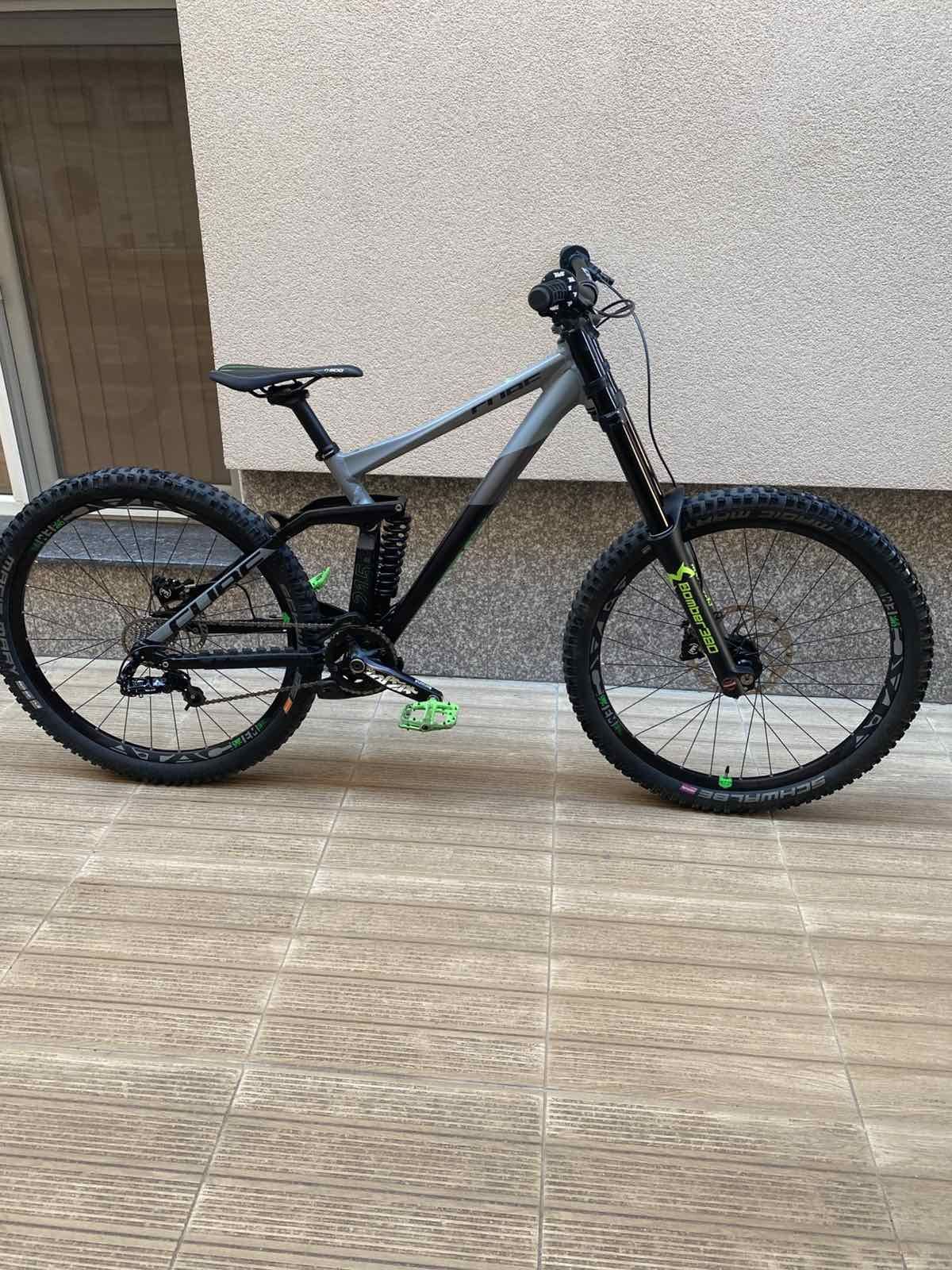 Продава се Downhill колело CUBE 215