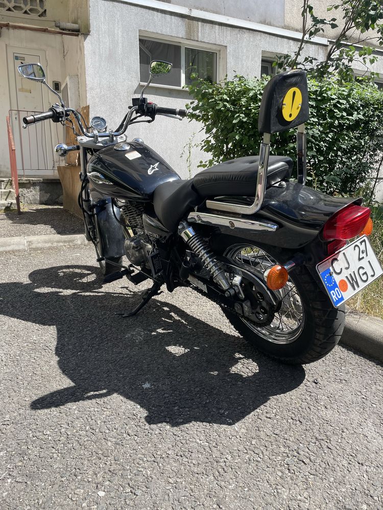 Suzuki marauder gz 250