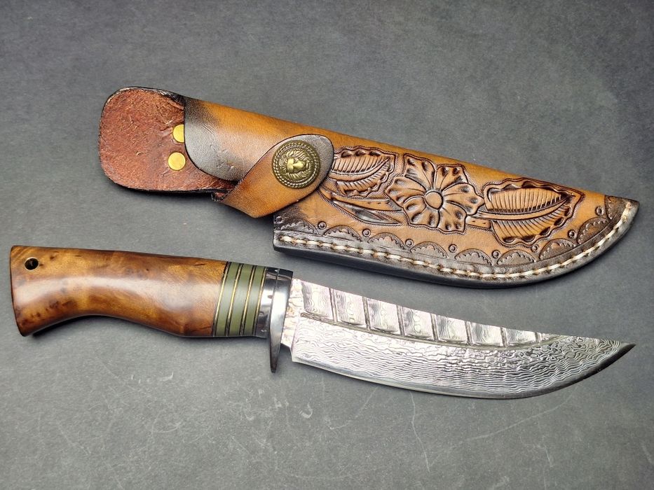 Японски нож Дамаска стомана VG10 с кожена кания