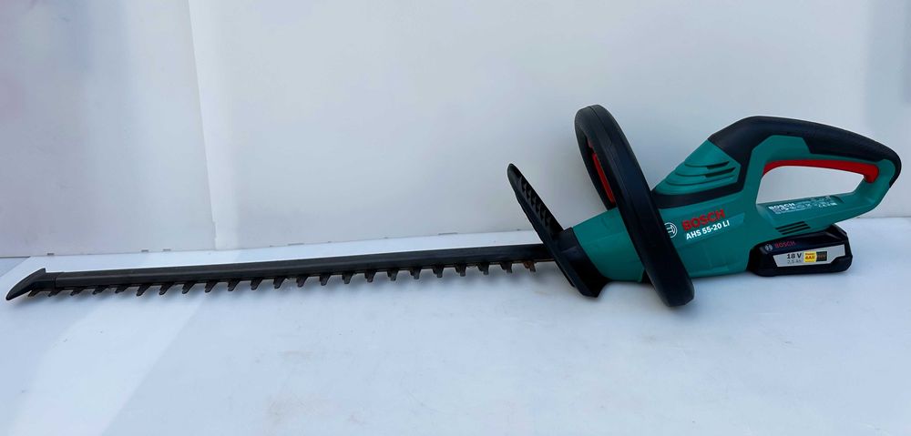 Bosch AHS 55-20 Li - Акумулаторен храсторез 18V
