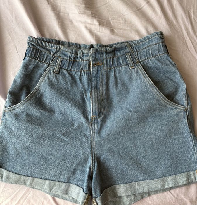 Продавам  дрехи