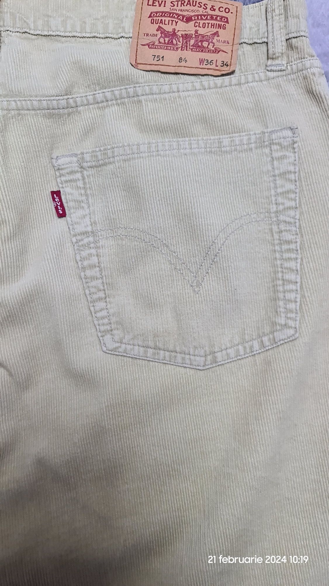 Blugi raiati, LEVI'S, Originali,modelul 751,culoare bej