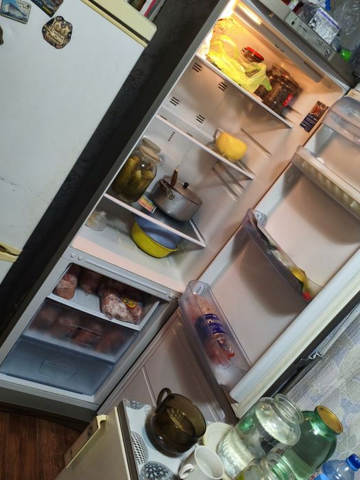 Продам холодильник ноу Фрост