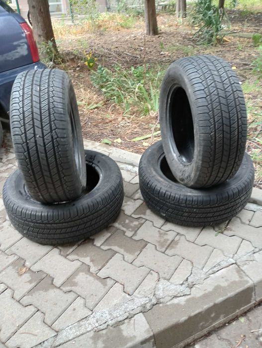 Гуми 235/65-16ц ...