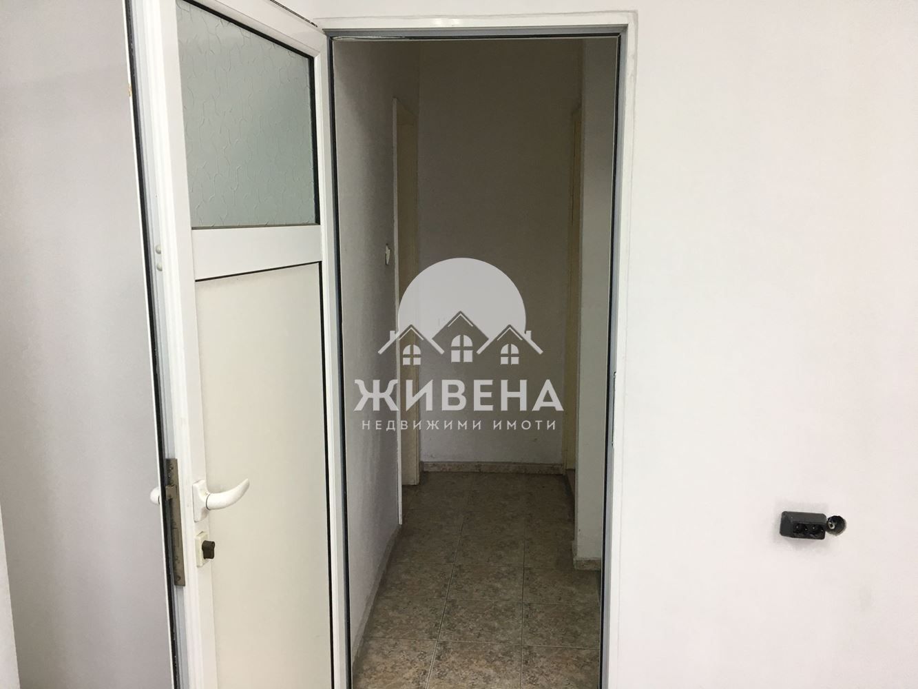 Офис за продажба в кв. Погребите, площ 70 кв.м