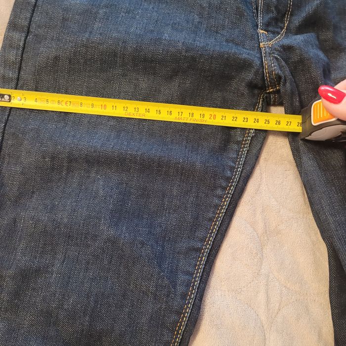 Blugi Levi's marimea 27 (asemanatori Zara, H&M)