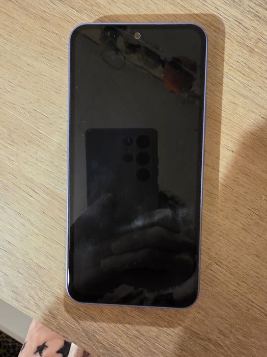 Продавам Samsung А54