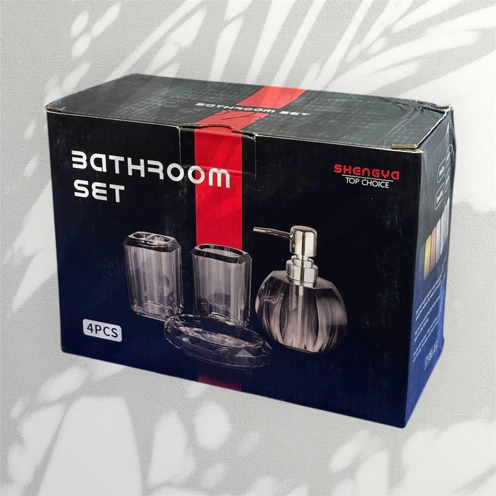 Набор аксессуаров для ванной из дымчатого акрила

• Роскошный набор из