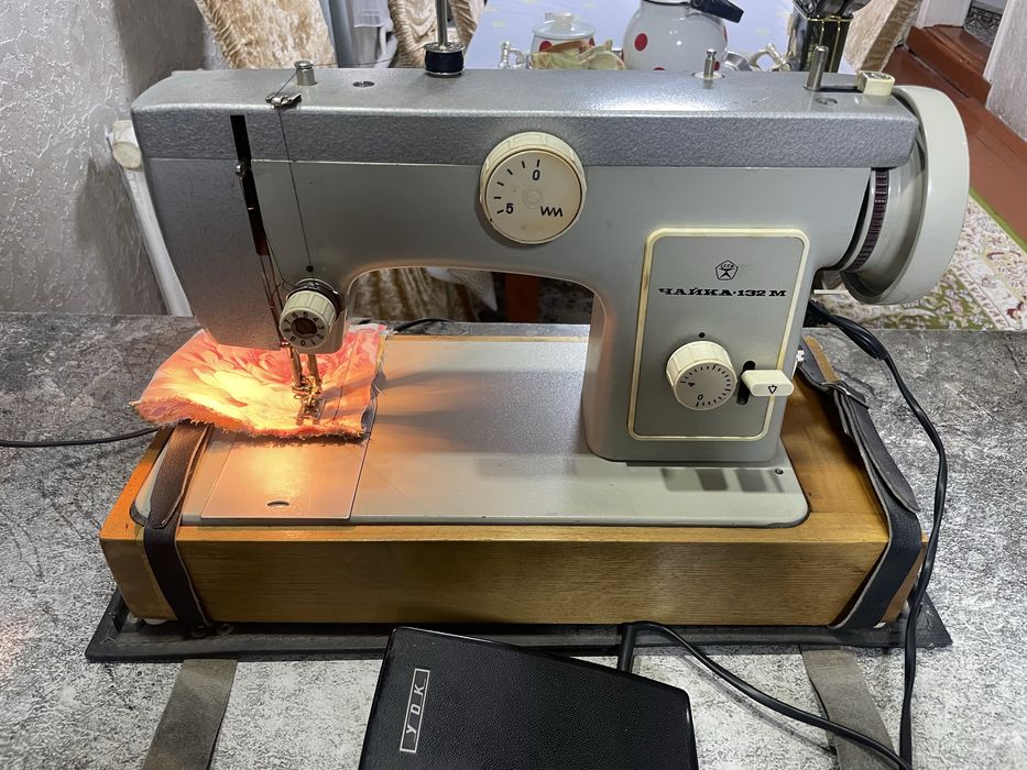 Швейная машинка чайка