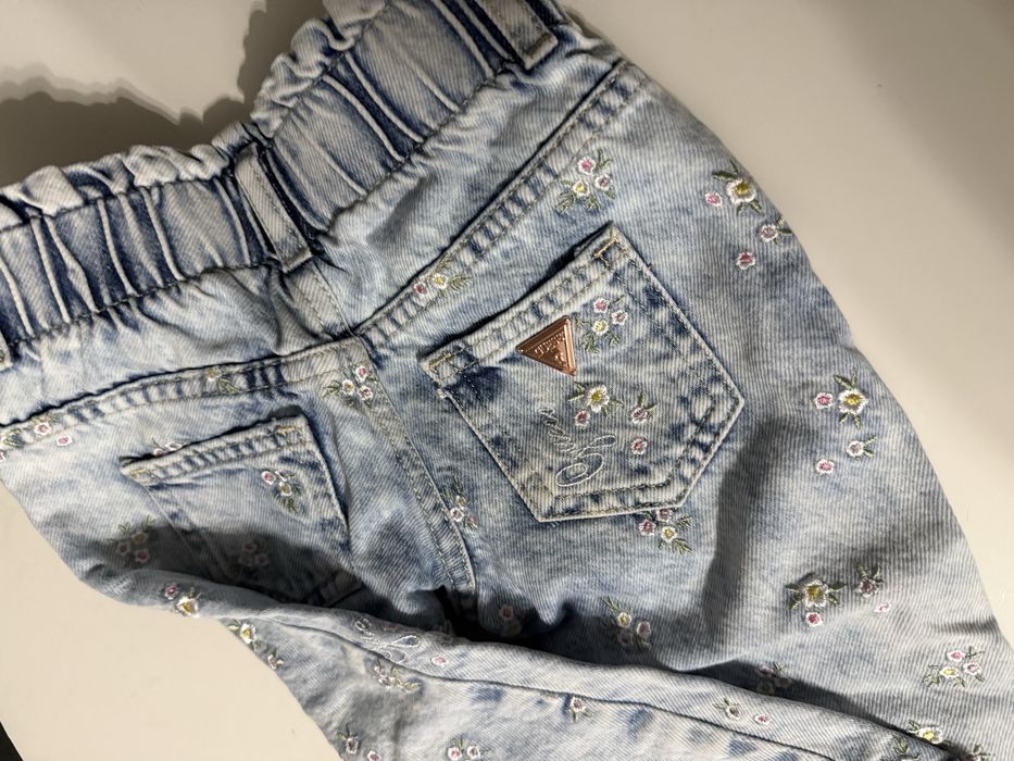 Детски дънки Guess