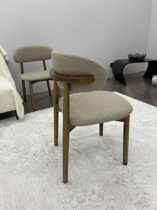 Продам стулья новые 6шт