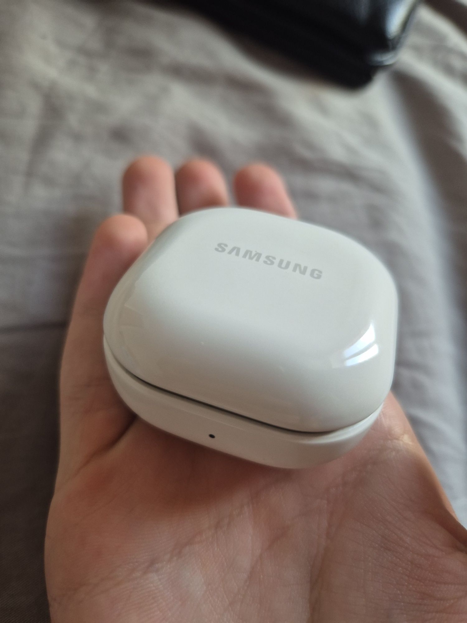 Galaxy Buds 2 ...