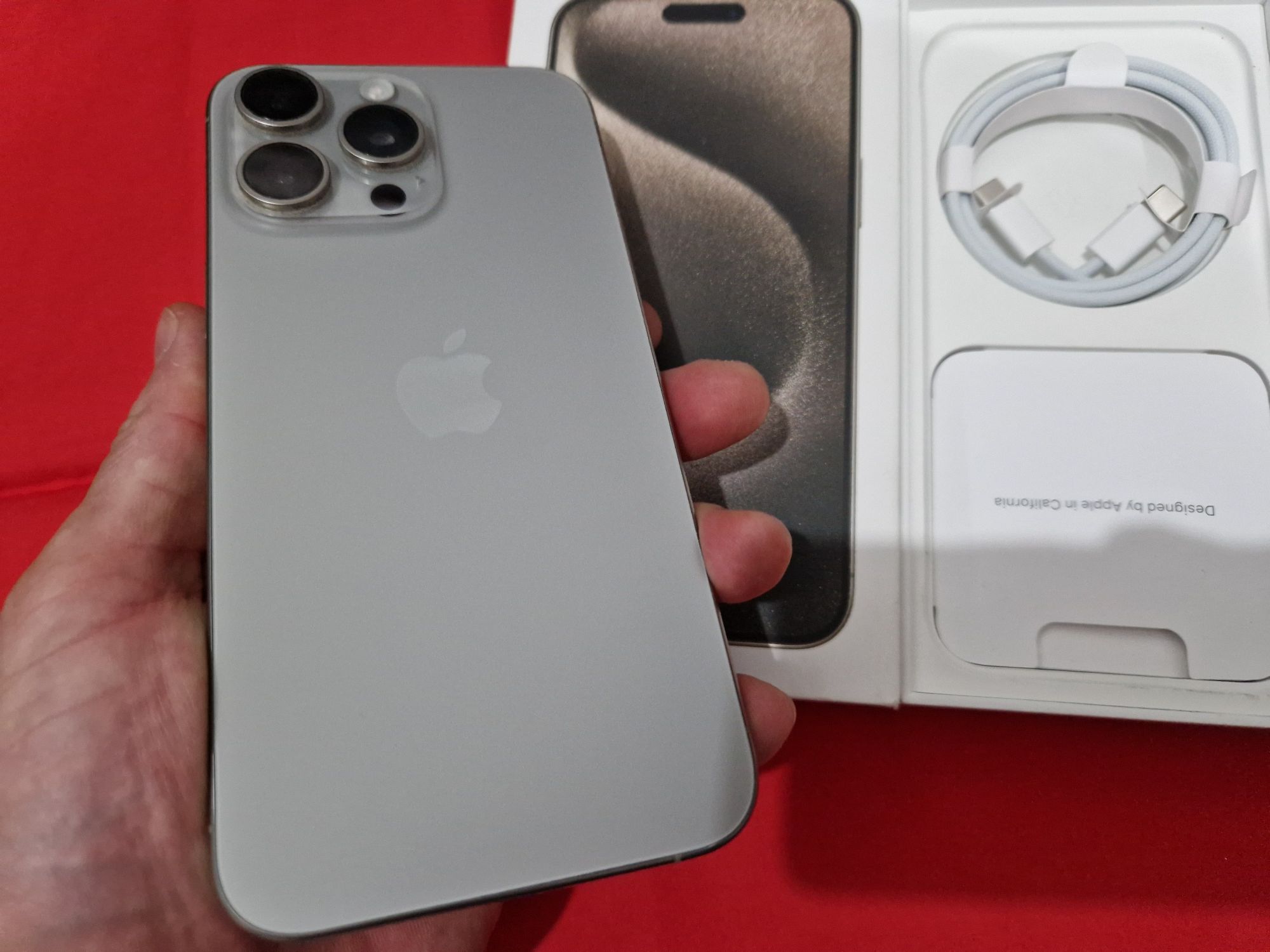 -Iphone 15Pro Max, 1,02Tb, 8Ram, bat: 94%, 301 cicluri incarcare, Silv