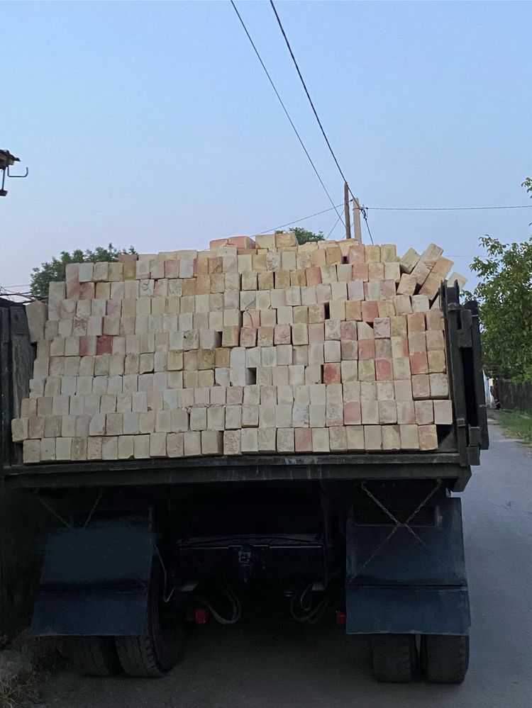 Продажа/Доставка жженных кирпичей в наличии