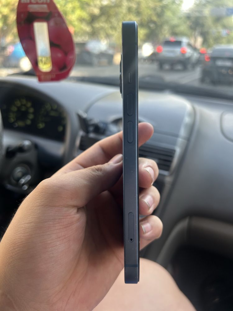 13 iphone в идеальном состояний