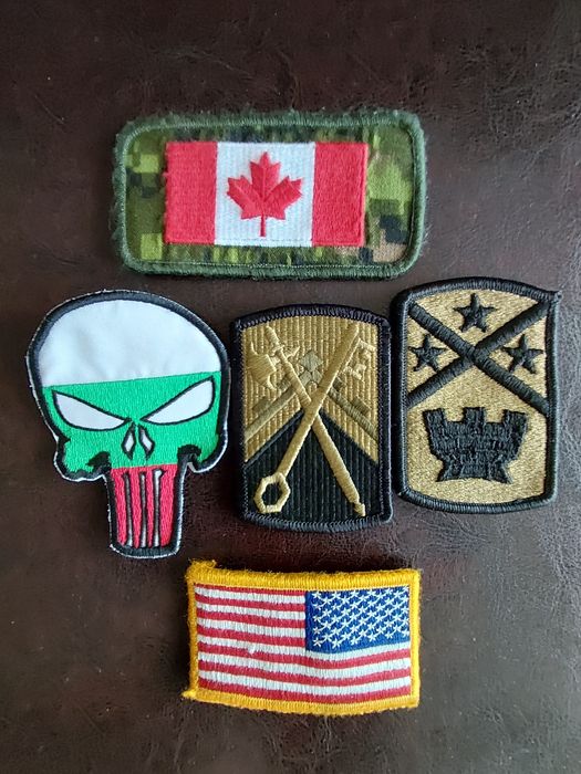 Нашивки пет броя