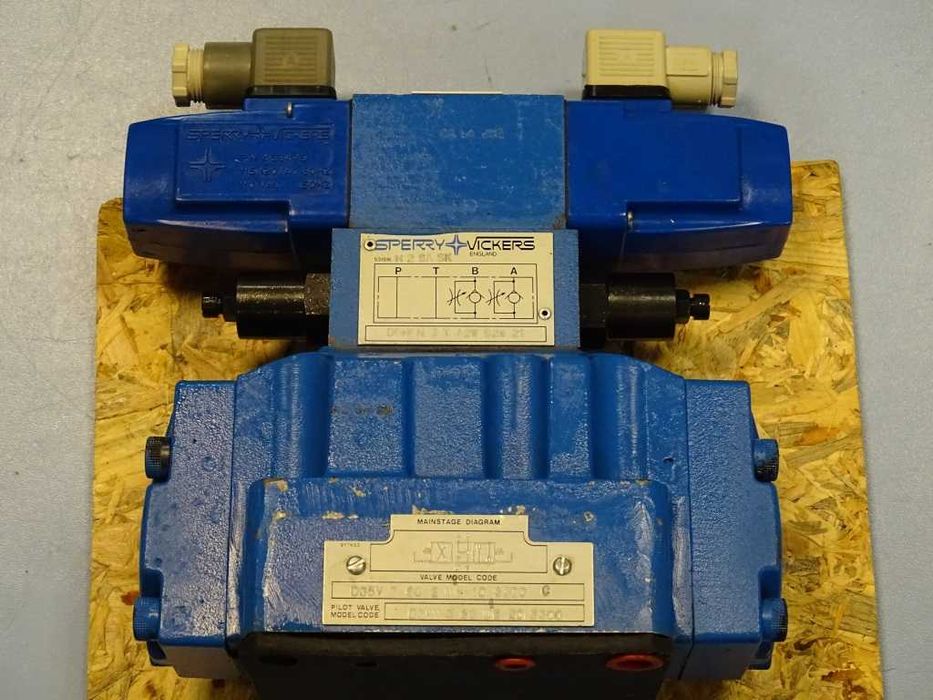 хидравличен разпределител Vickers DG5V 7 6C 2 UB 10 S300 C