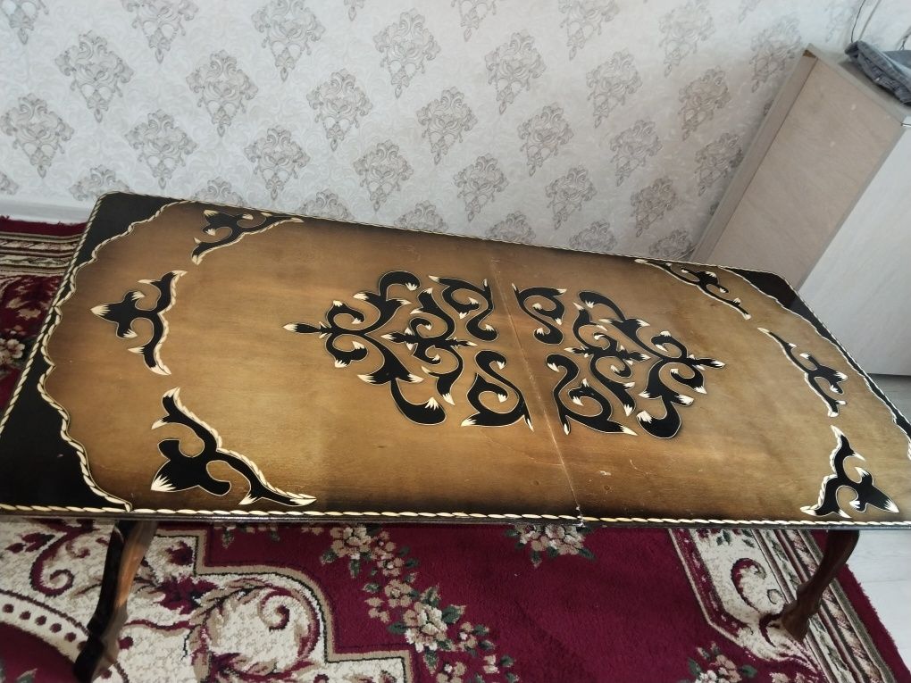 Продаю стол ручной работы