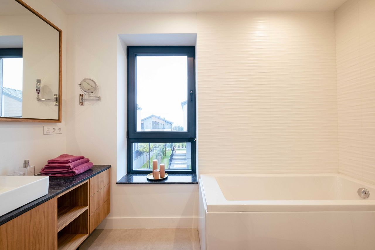 Продава се Къща в София, Център - 460 кв.м за 2714 €/кв.м - Снимка #18