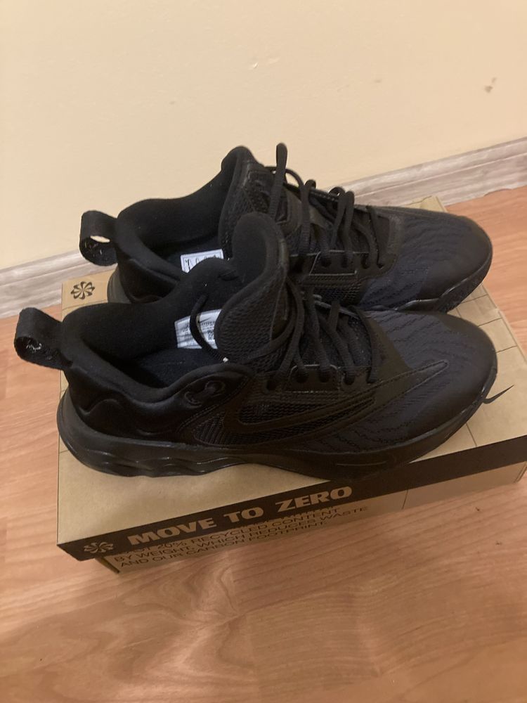 Nike номер 41/26см чисто нови