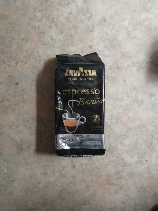 Vând cafea lavazza