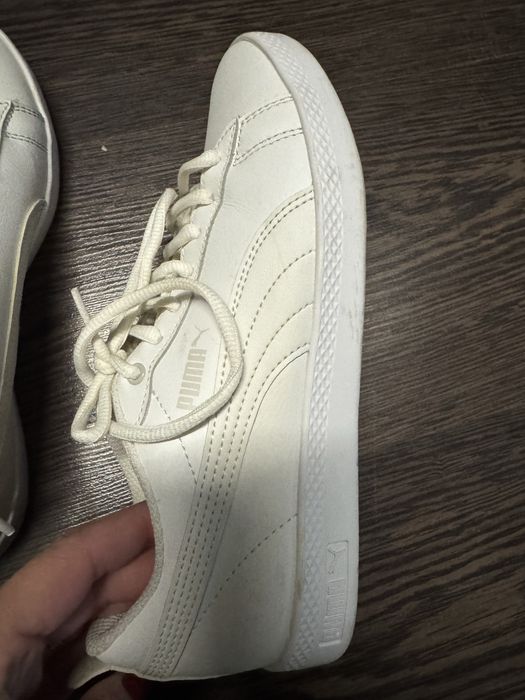 Adidasi Puma din piele naturala marimea 37