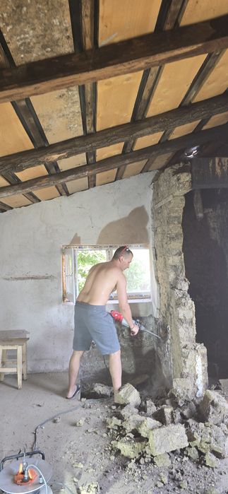 Executam lucrari la domiciliu