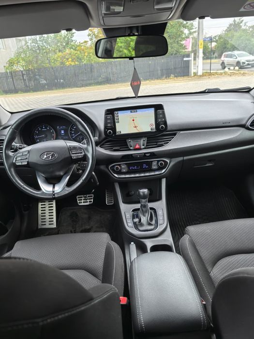 Vând Hyundai i30 2020 1.4 tgdi automat