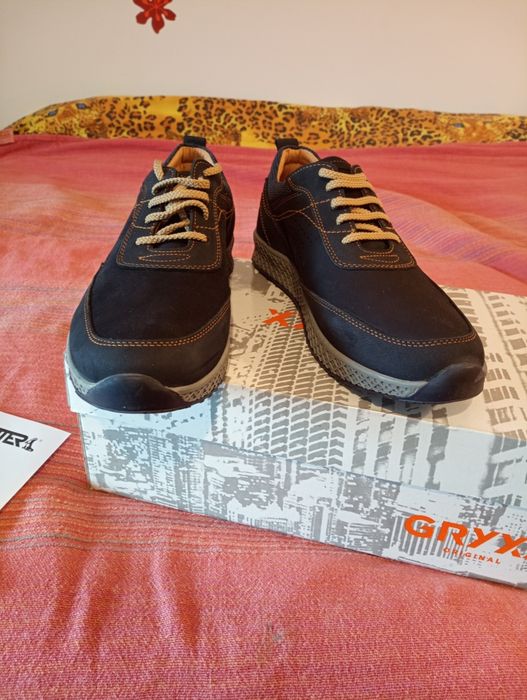 Adidasi piele Nabuc noi