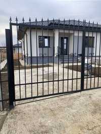 SC vinde 2 case in Valea Adanca