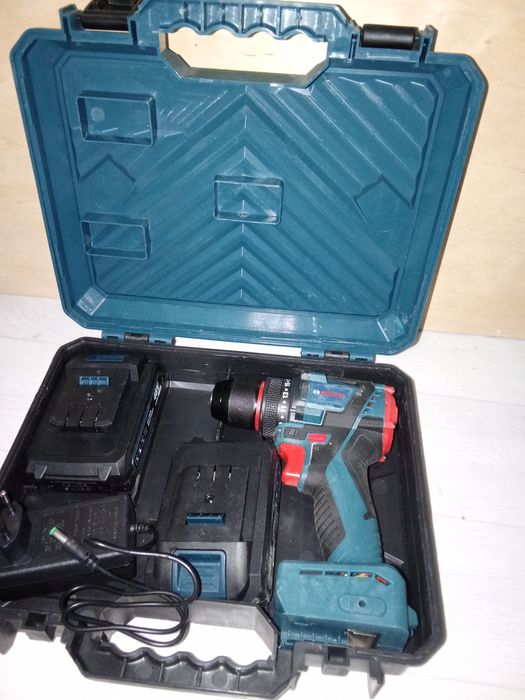 Продается новый шуруповёрт бош (Bosch)