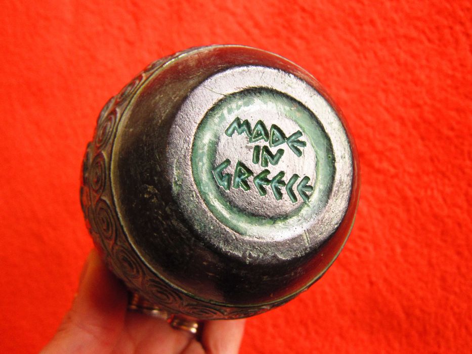 cadou inedit decoratiune vas ceramic portelanat vechi handmade Grecia