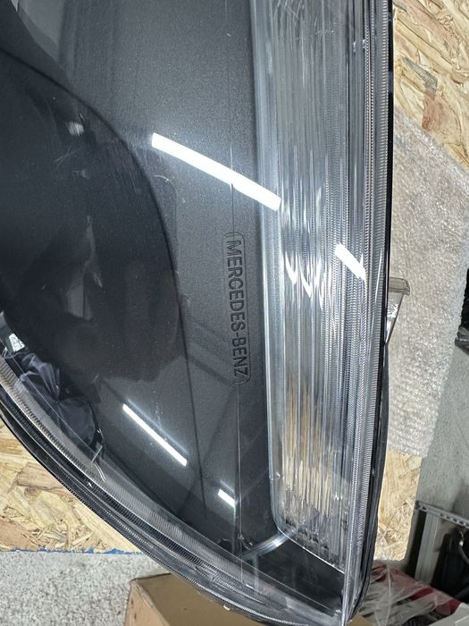 Far stânga mercedes vito .viano.w447.