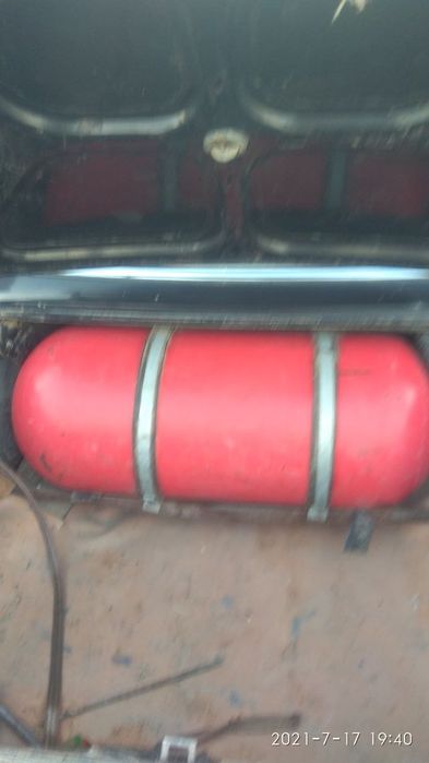 Gaz 3102 sotiladi 1995 yil