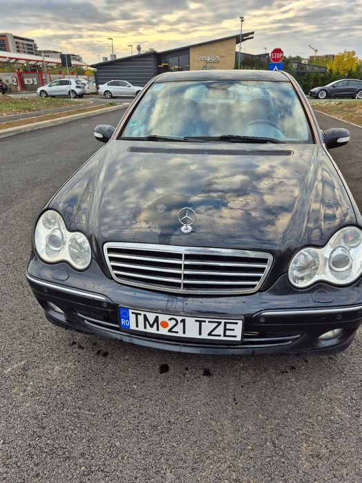 Mercedes-Benz C220 CDI Avantgarde 2006 – 160 CP, Automat, Navi, Piele